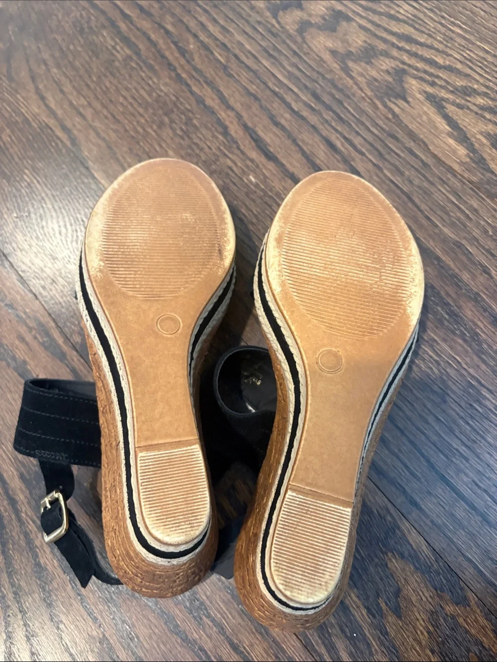 Coach and Four Woman’s Black Suede Platform Sandals - Size 6.5